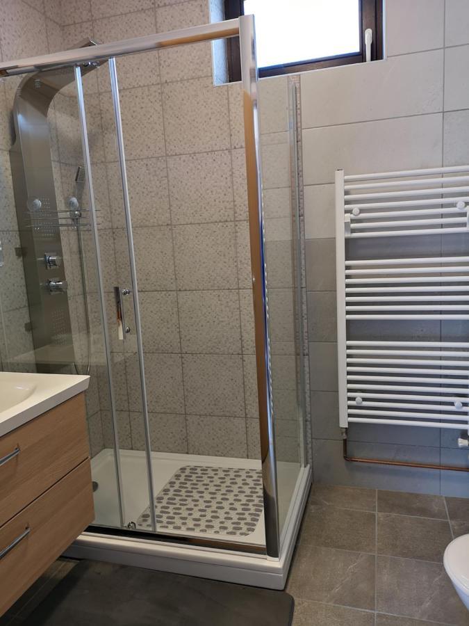 Turul -Kuca Za Odmor- Lägenhet Korod Exteriör bild